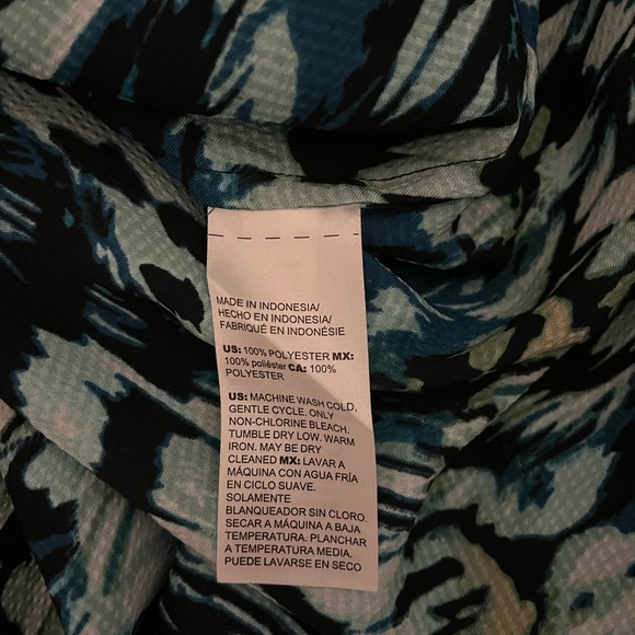 Chico’s Tunic - Picture 4 of 4